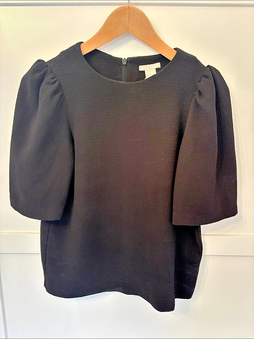 H&M Puff Sleeve Blouse in Black Size Small